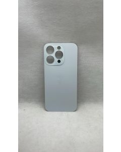 TAMPA TRASEIRA IPHONE 15 PRO (FURO MAIOR) BRANCO